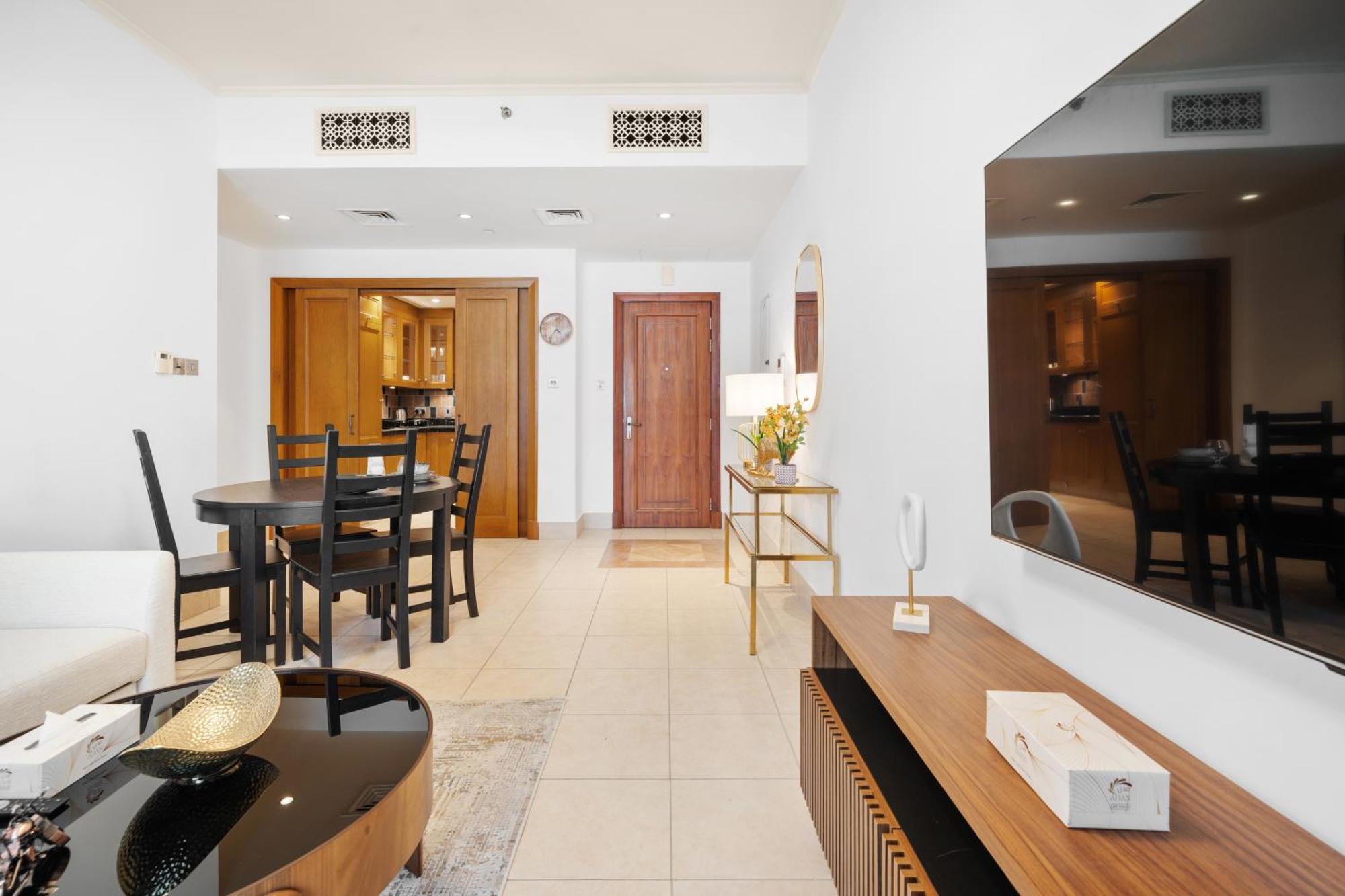 Apartment Rehan Suites, Downtown Dubai, Near Burj Khalifa & Mall - Homes Dubai