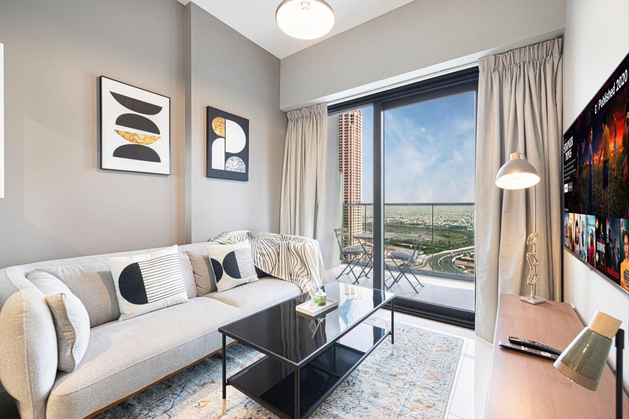 Apartment Modern 1br With Canal View - Zada Tower, Business Bay *