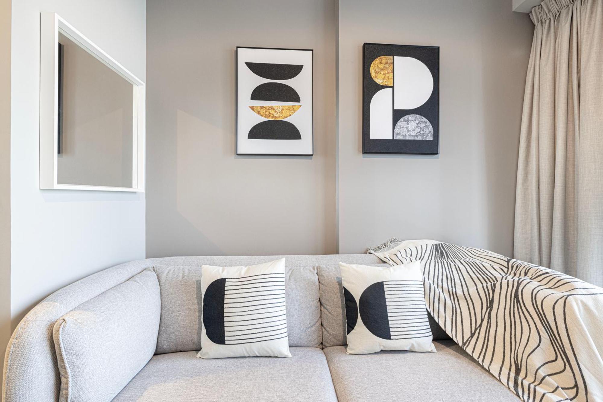 Modern 1br With Canal View - Zada Tower, Business Bay *