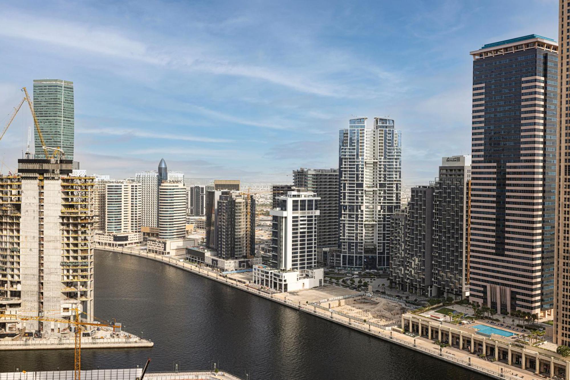 Modern 1br With Canal View - Zada Tower, Business Bay Dubai