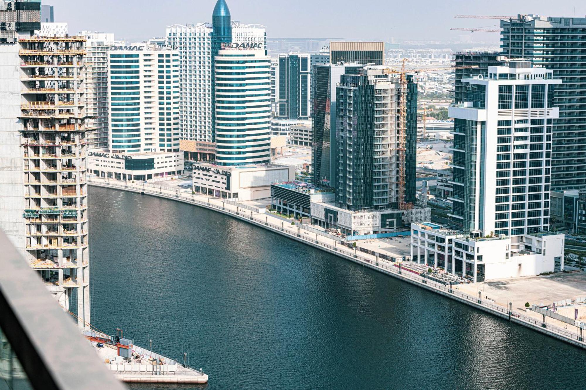 Modern 1br With Canal View - Zada Tower, Business Bay * Dubai