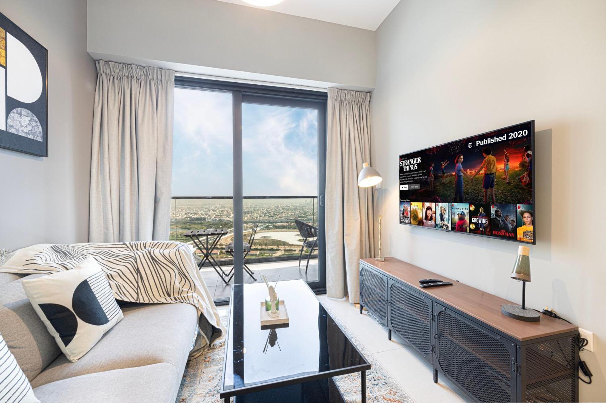 Modern 1br With Canal View - Zada Tower, Business Bay