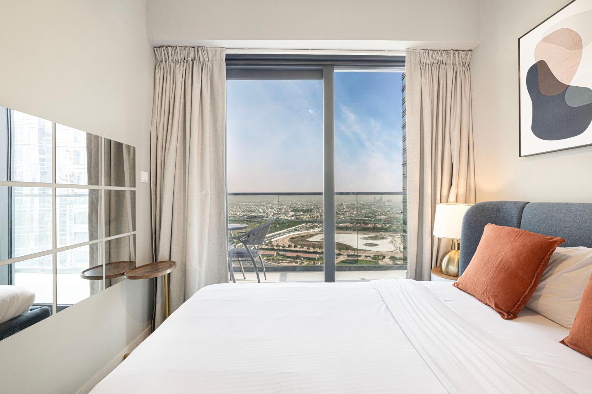 Apartment Modern 1br With Canal View - Zada Tower, Business Bay *