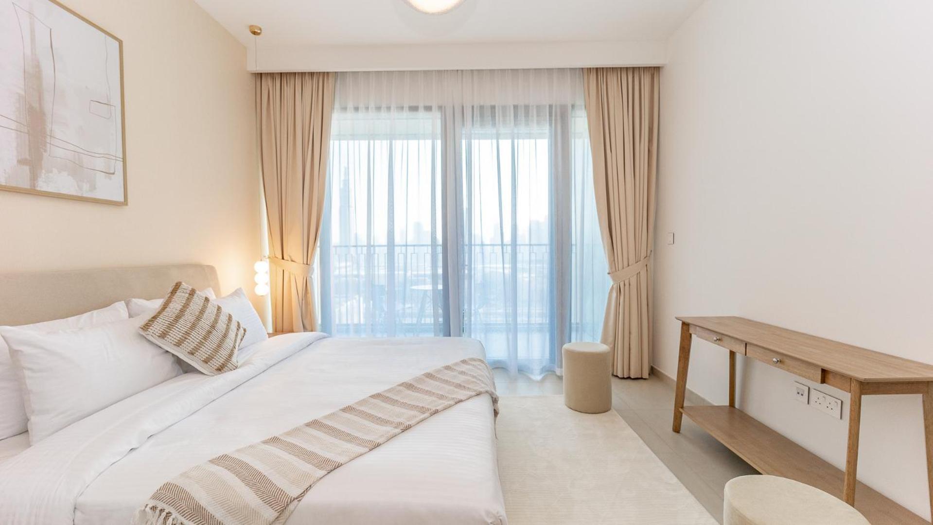 Apartment Burj Khalifa View With Grass Turf Balcony-downtown By Tanami Homes Dubai