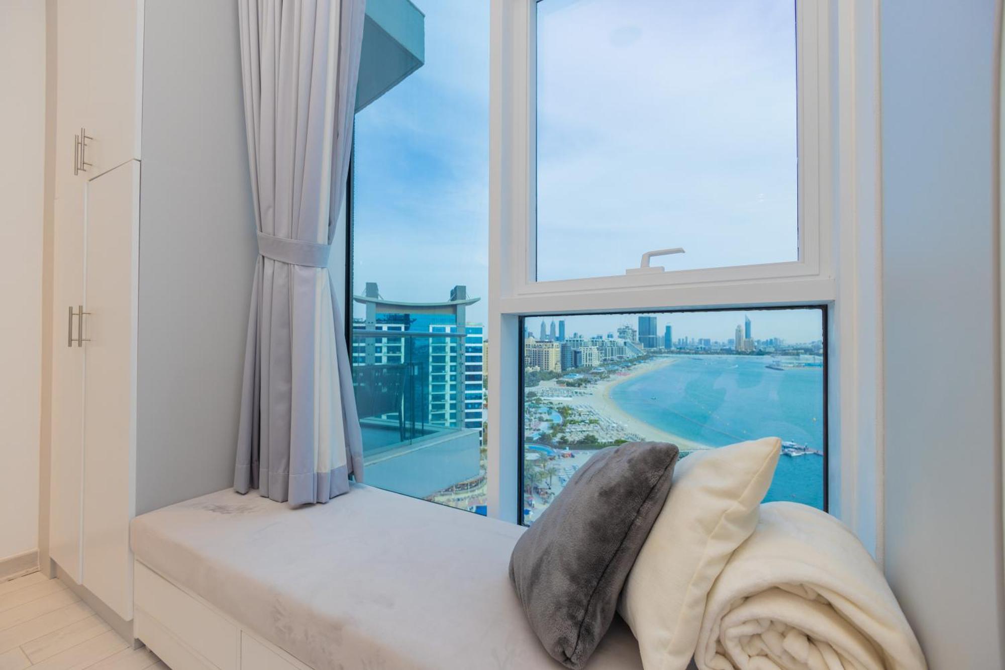 Welhome - Oceanfront Elegance 1br With Palm & Sea Views Apartment