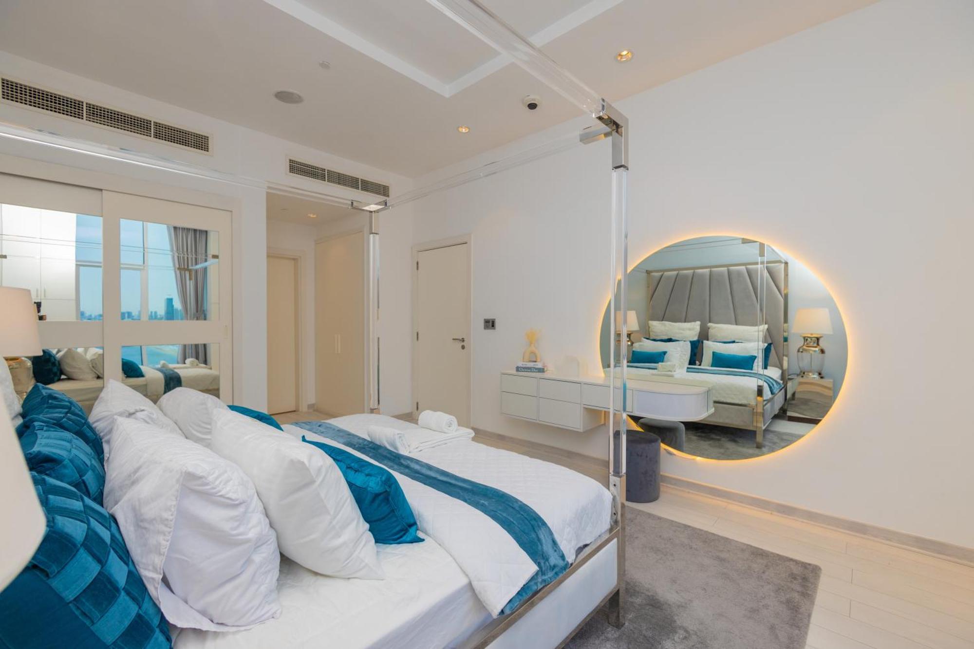 Apartment Welhome - Oceanfront Elegance 1br With Palm & Sea Views *