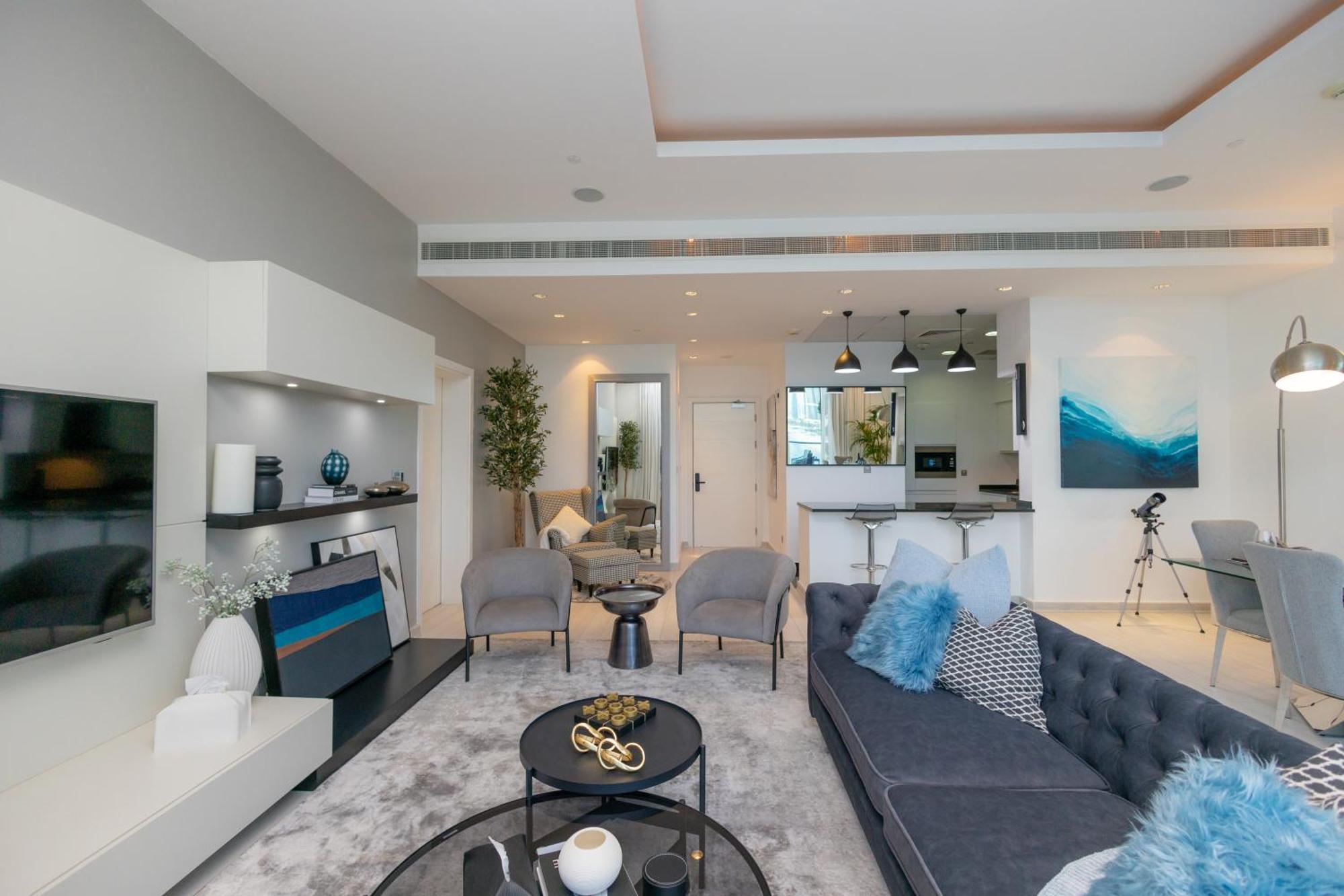 Apartment Welhome - Oceanfront Elegance 1br With Palm & Sea Views