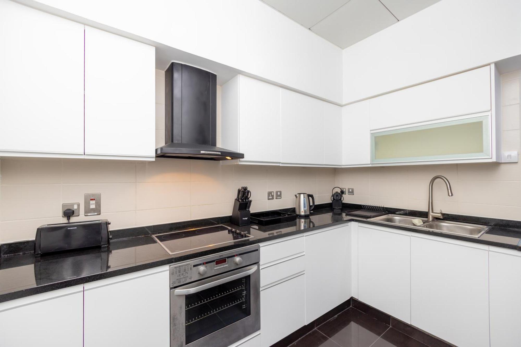 Welhome - Oceanfront Elegance 1br With Palm & Sea Views * Dubai