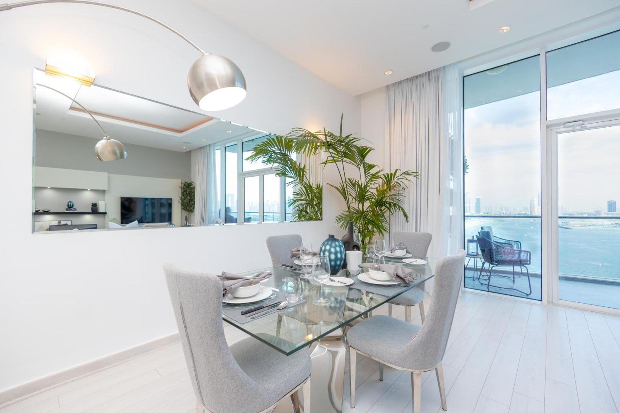 Apartment Welhome - Oceanfront Elegance 1br With Palm & Sea Views