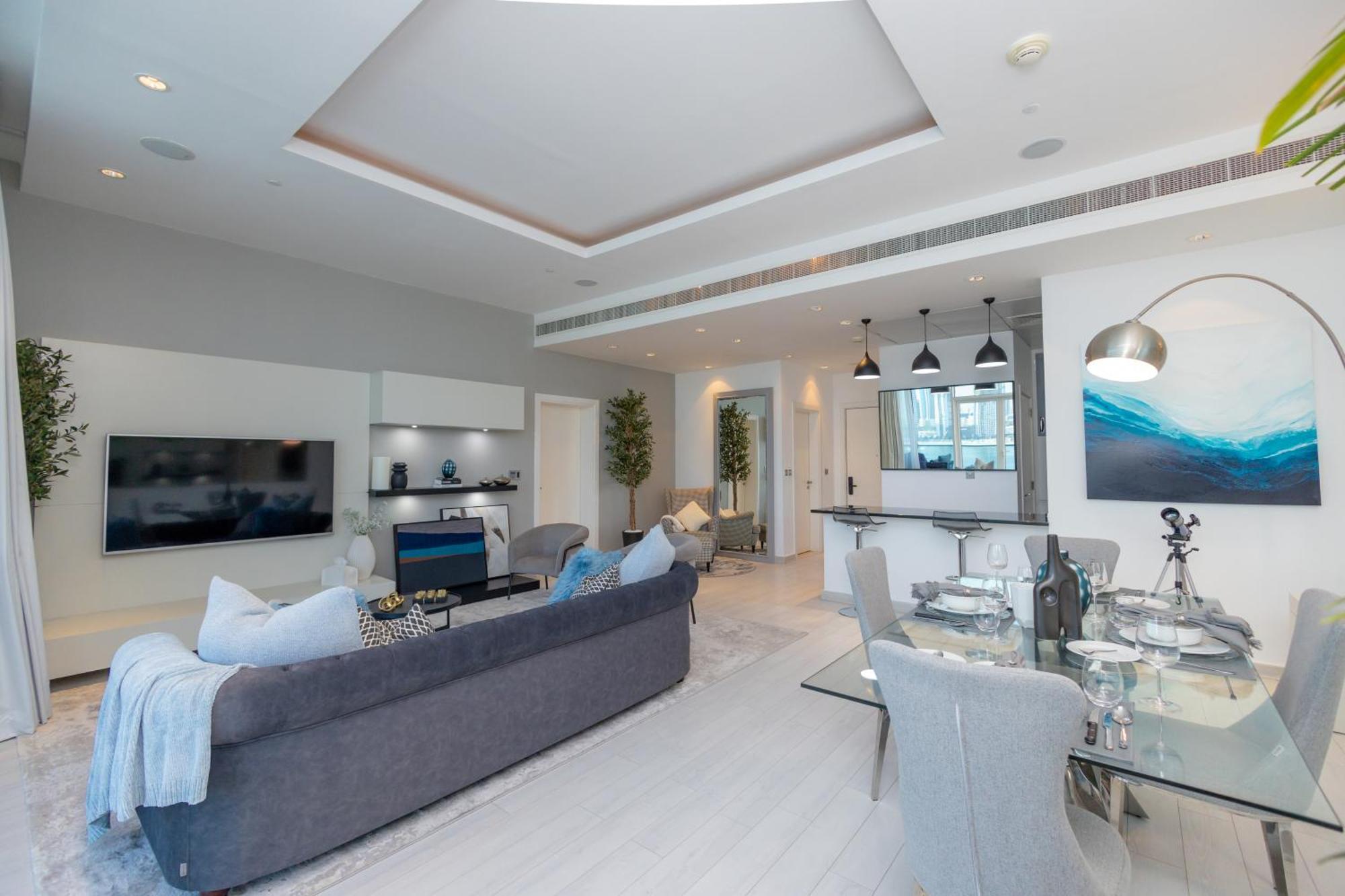 Welhome - Oceanfront Elegance 1br With Palm & Sea Views