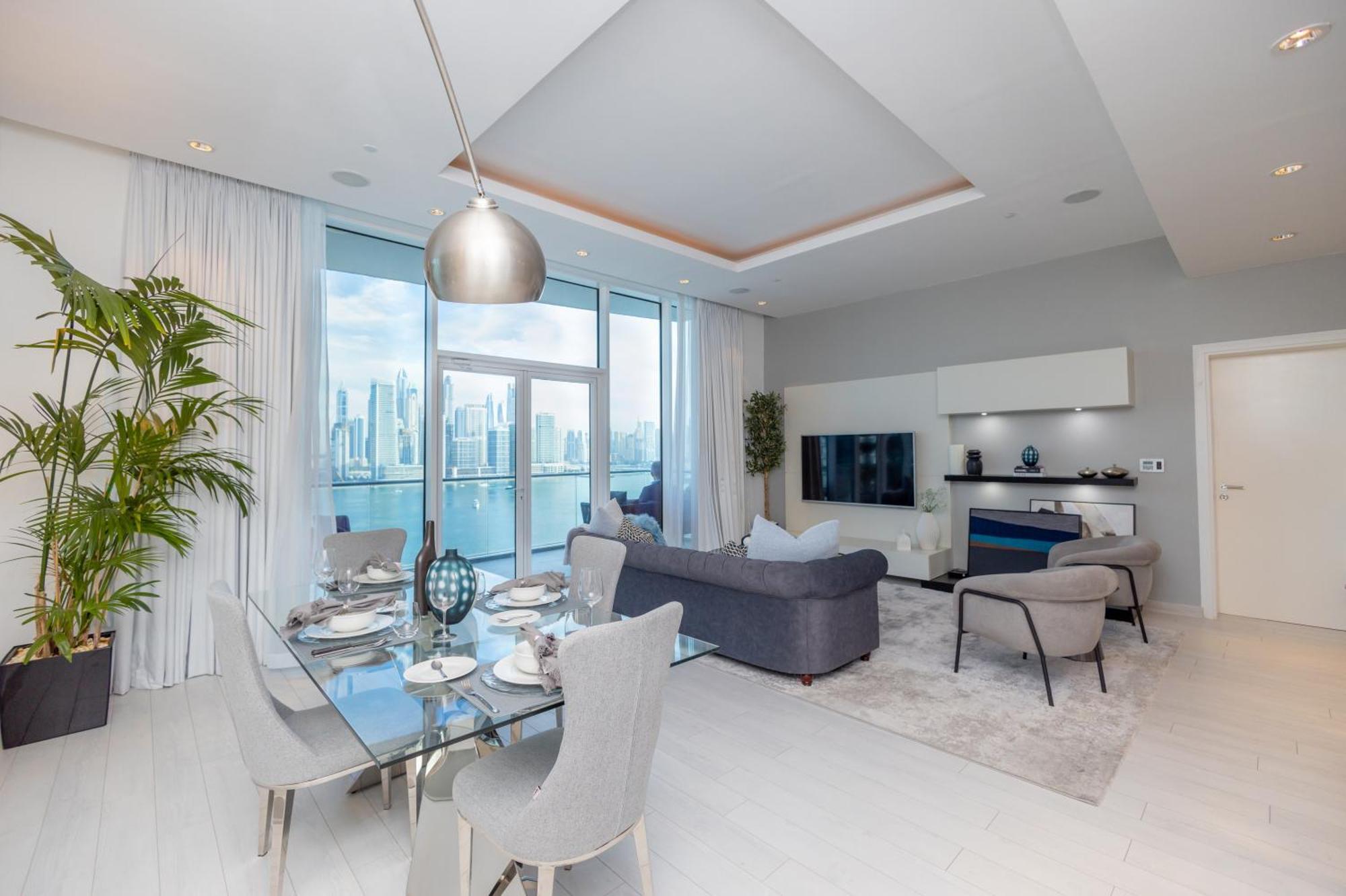 Welhome - Oceanfront Elegance 1br With Palm & Sea Views *