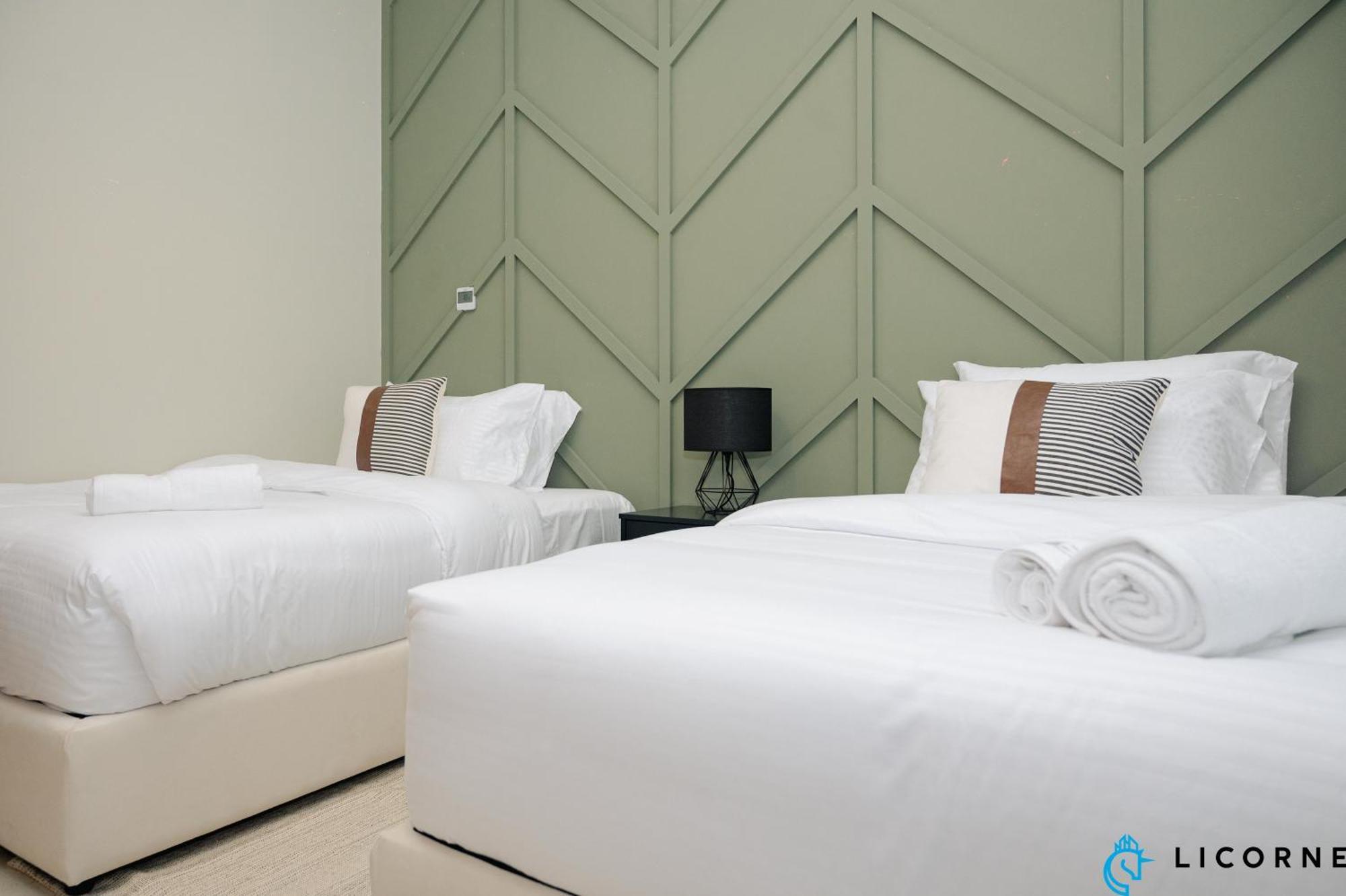 Brand New Modern 2 Bedroom Retreat In Creek Harbour * Dubai