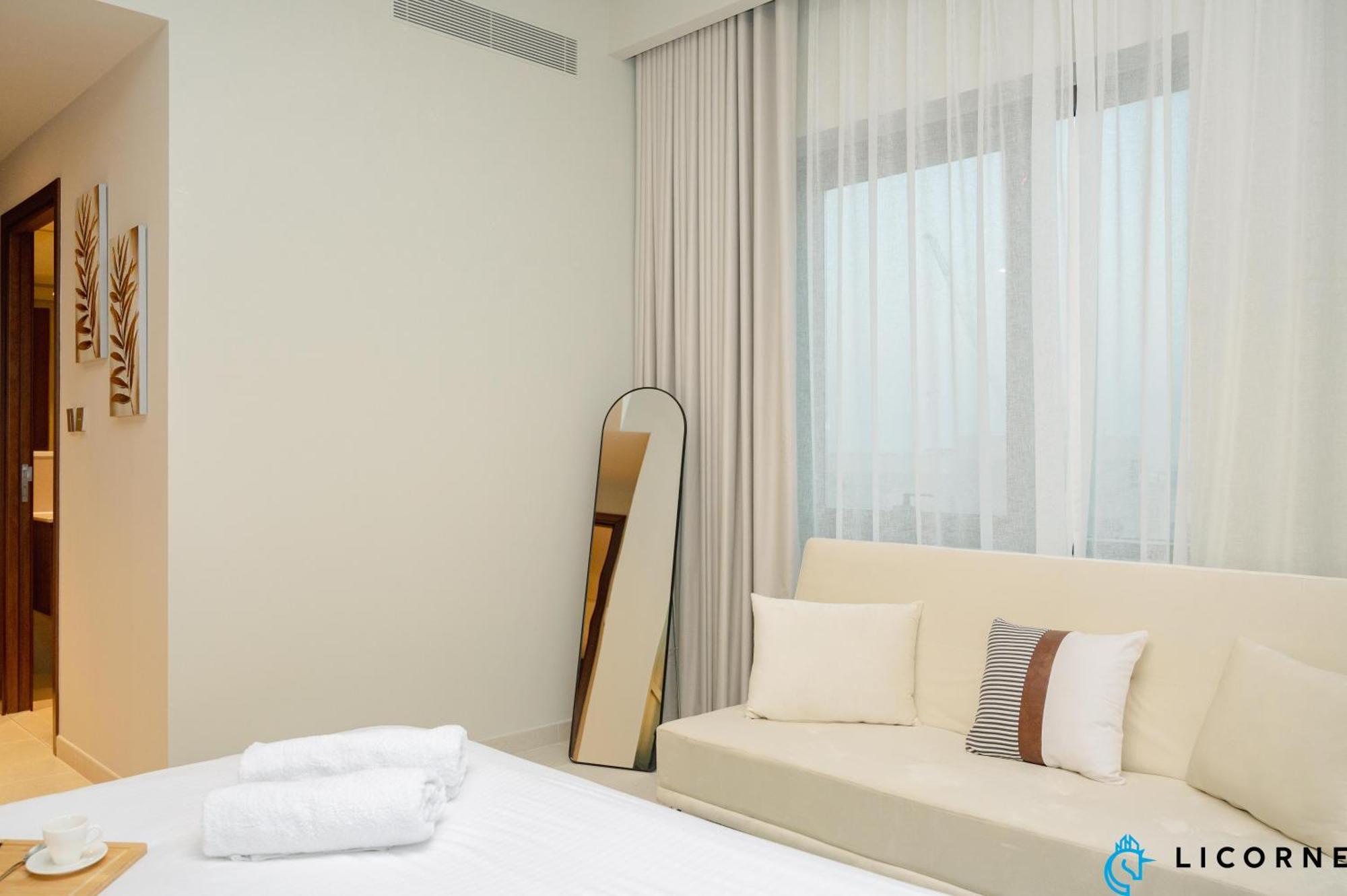 Brand New Modern 2 Bedroom Retreat In Creek Harbour Apartment