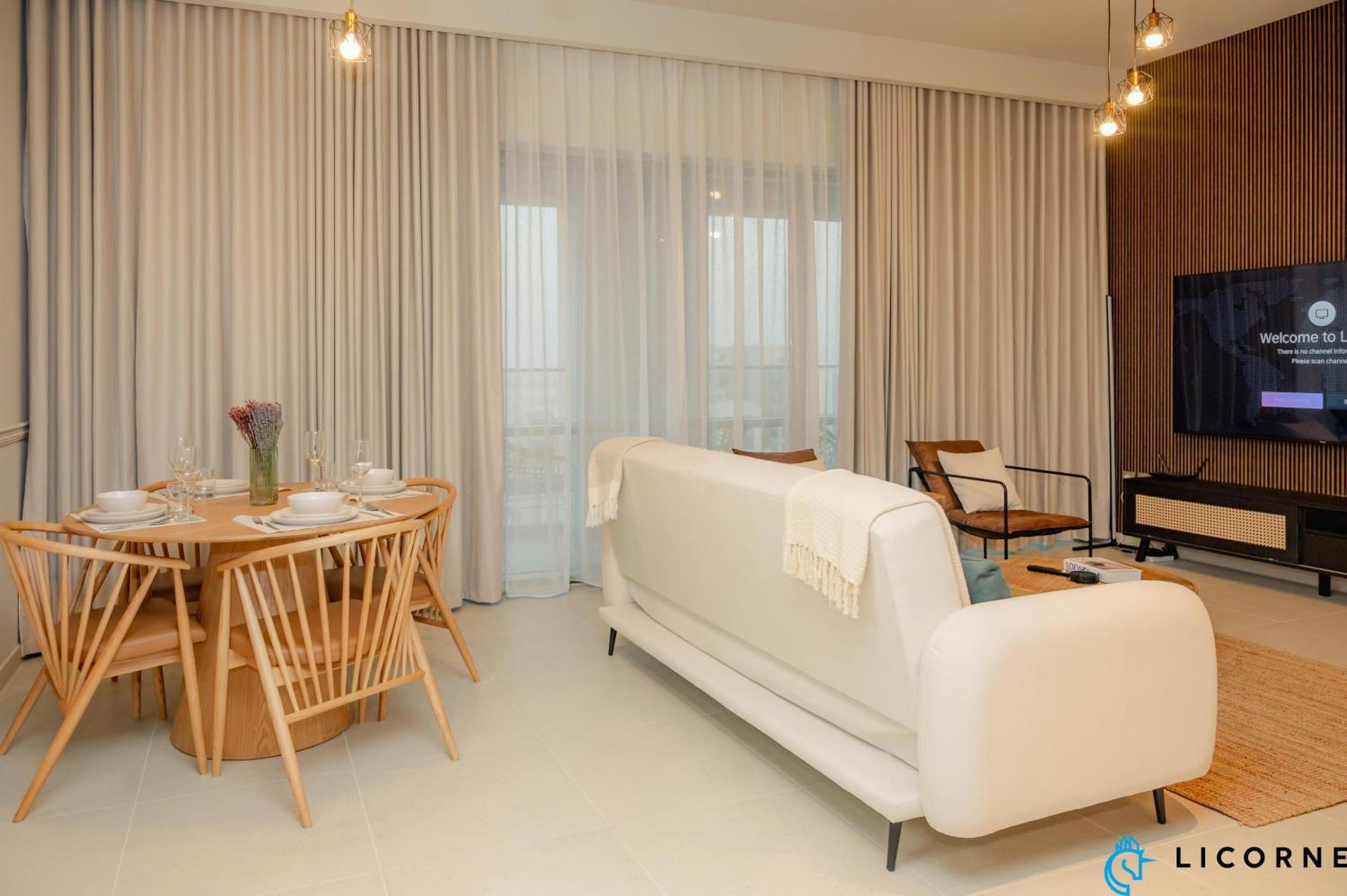 Apartment Brand New Modern 2 Bedroom Retreat In Creek Harbour *