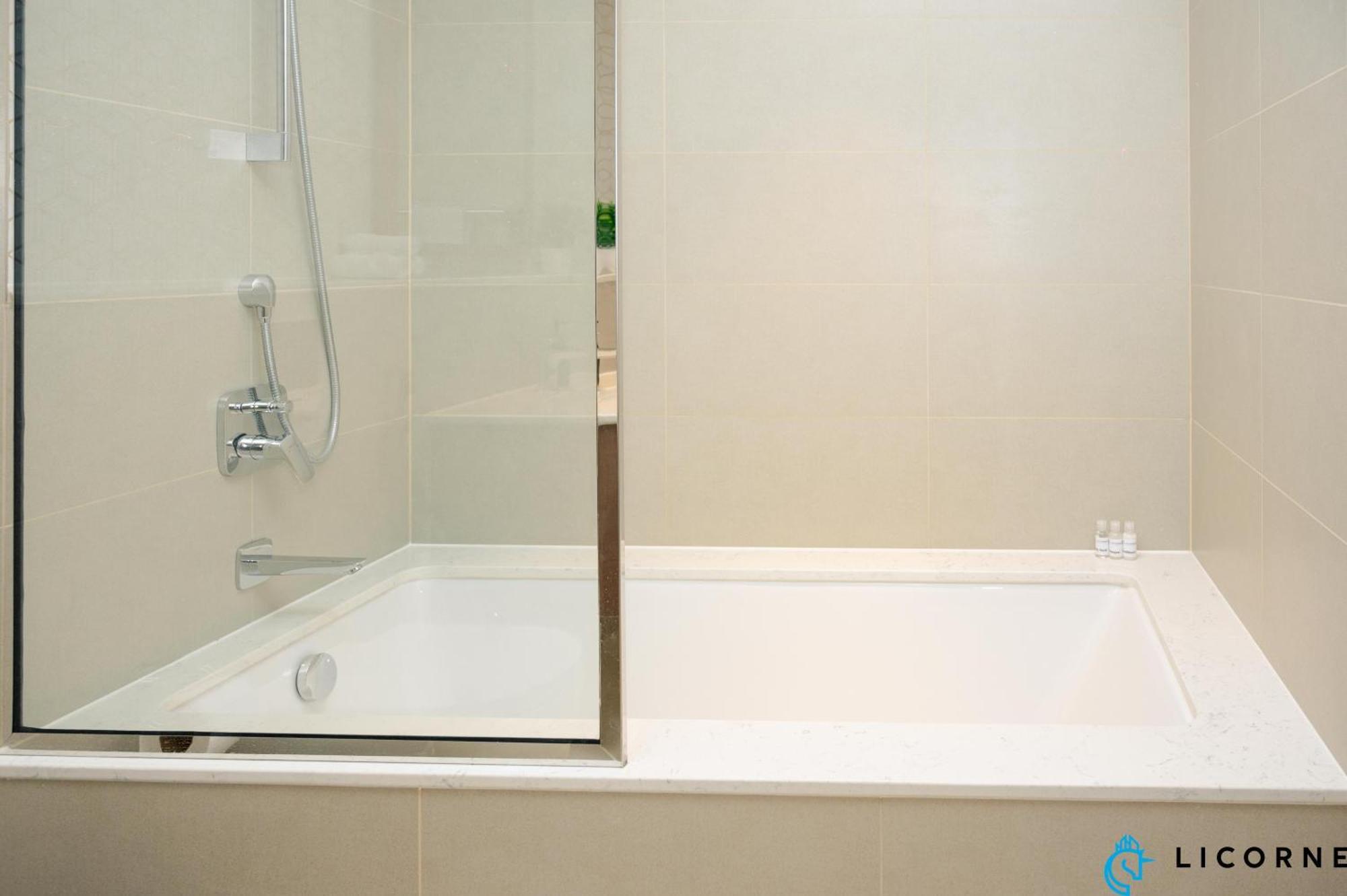 Brand New Modern 2 Bedroom Retreat In Creek Harbour *