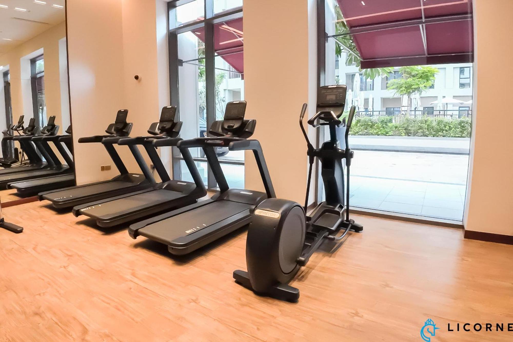 Brand New Modern 2 Bedroom Retreat In Creek Harbour Apartment