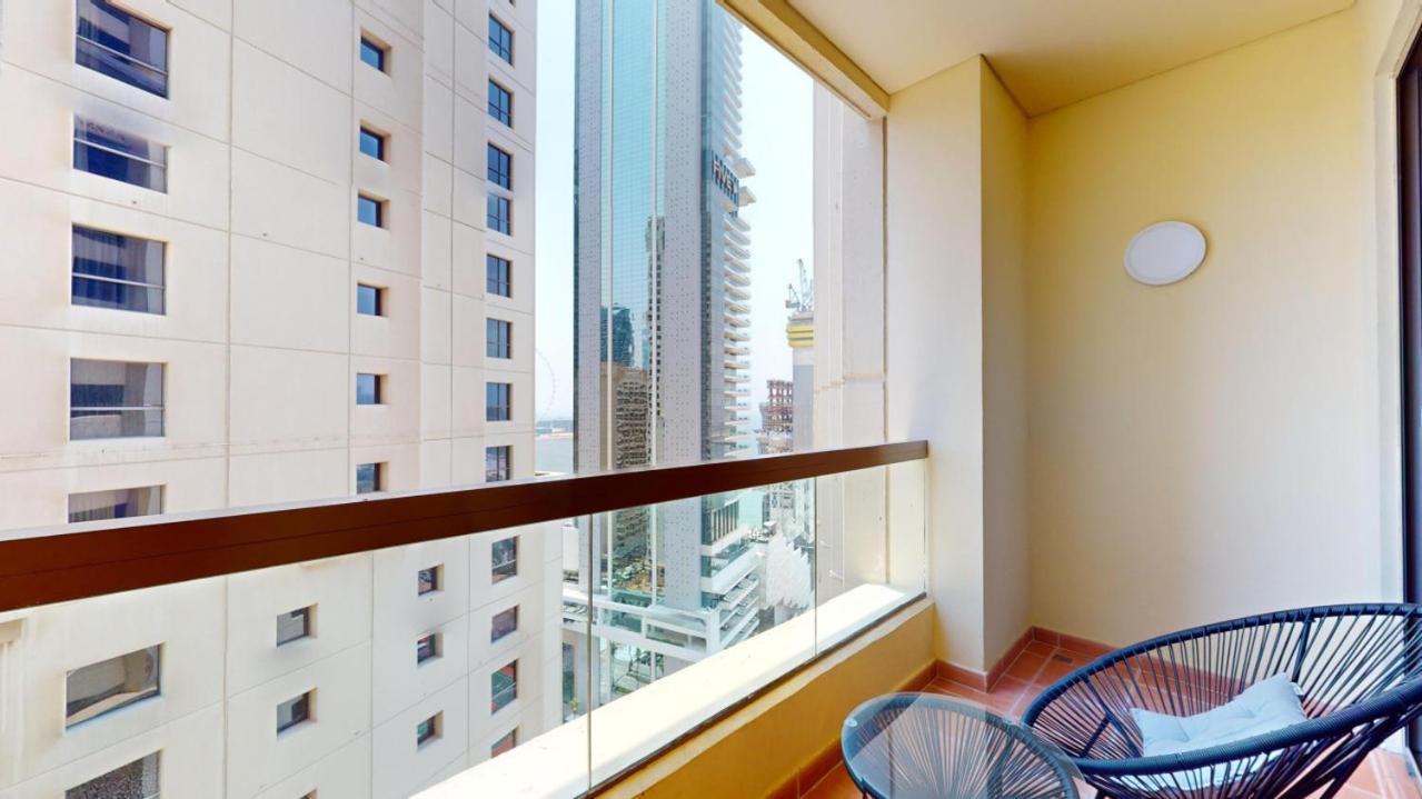 Sadaf 6 - Perfect Three Bedroom *
