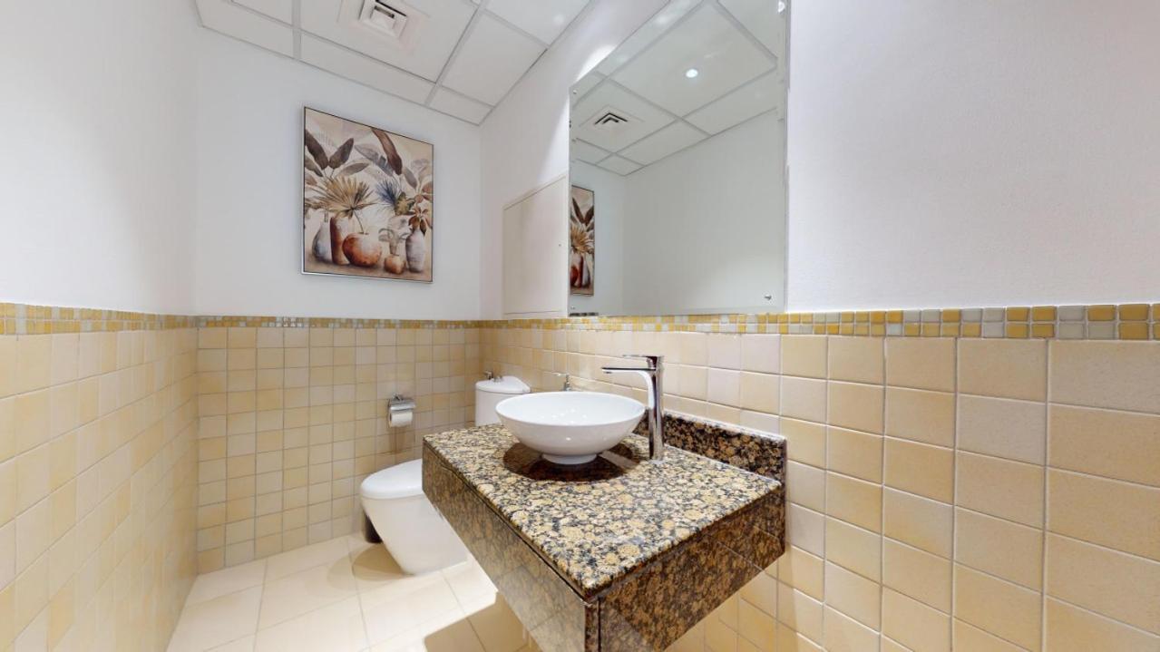 Sadaf 6 - Perfect Three Bedroom *