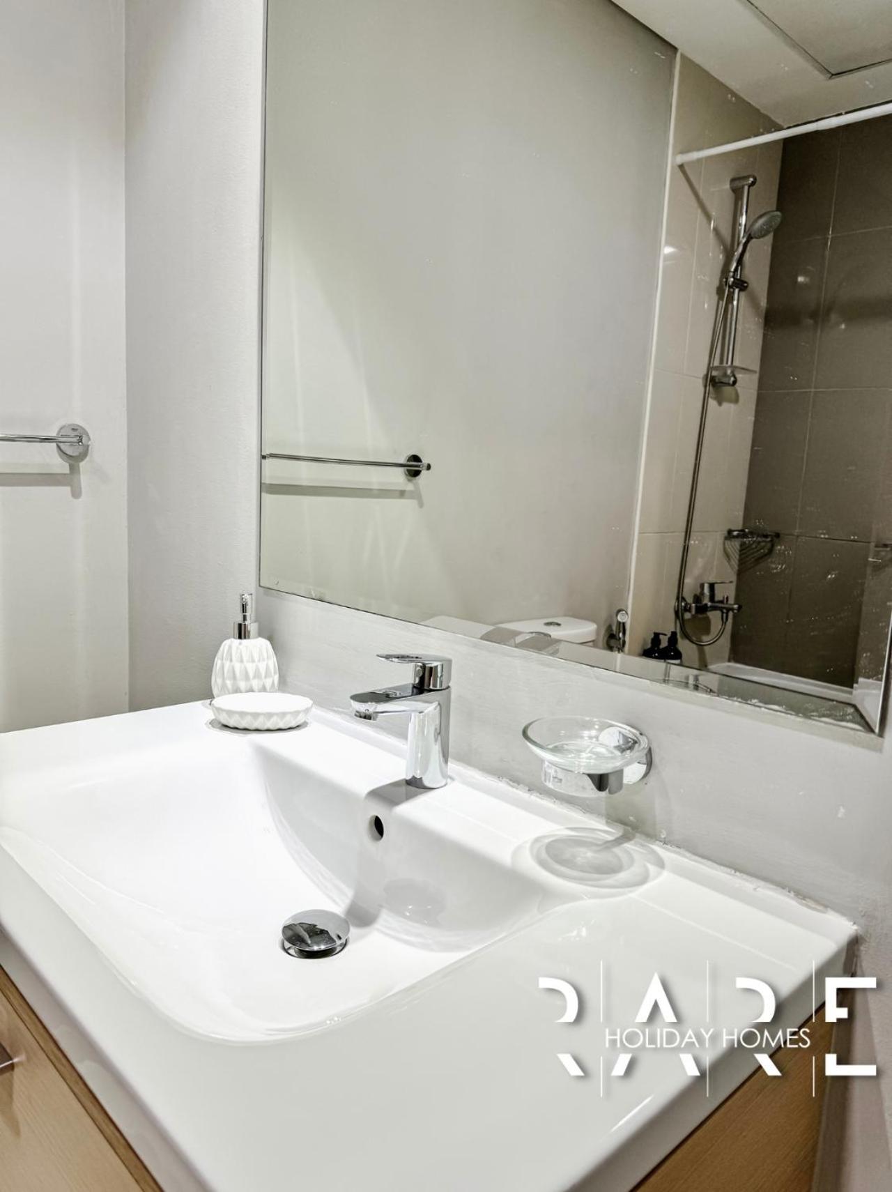 Apartment Rare Homes - Golf Course View - Damac Hills - Loreto Tower - R409