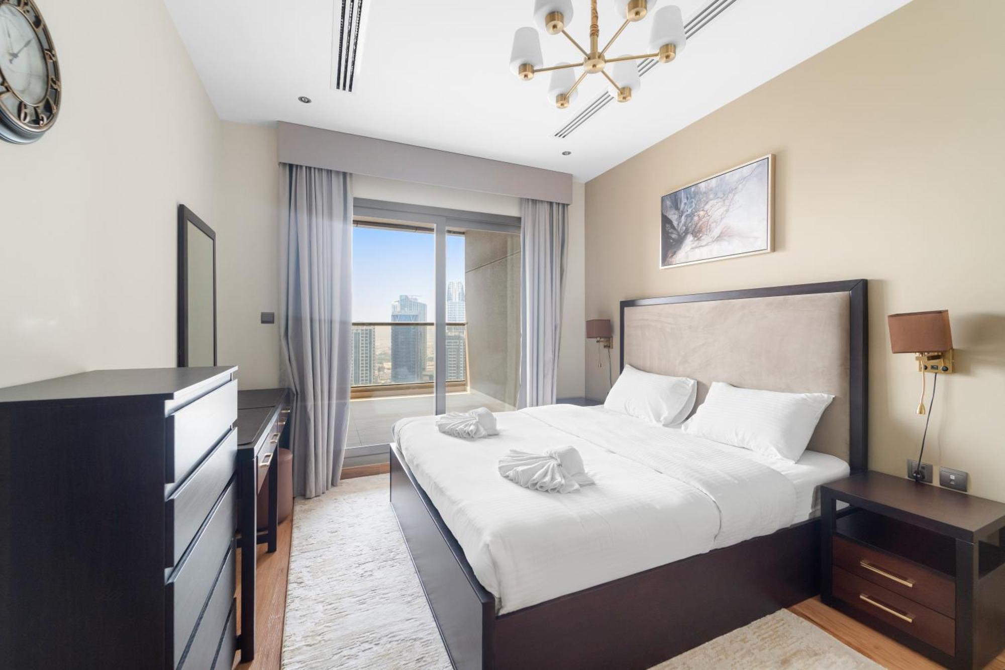 Close To Downtown - New 1 Bedroom With Parking Apartment