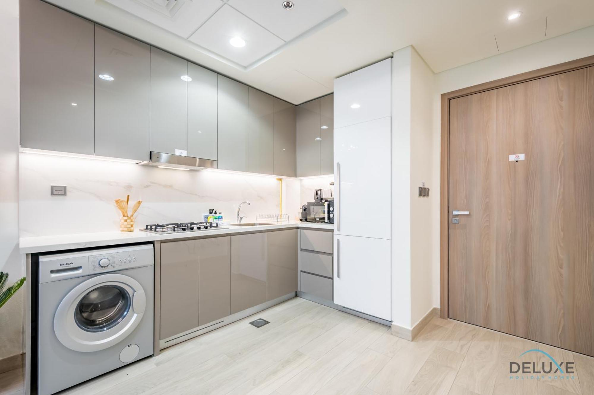 Apartment Charming 1br In Azizi Riviera 30, Al Merkadh By Deluxe Homes Dubai