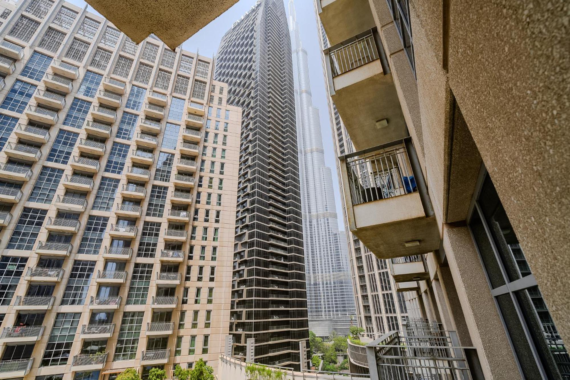 Apartment Spacious 1bdr I Standpoint Tower I Downtown Dubai