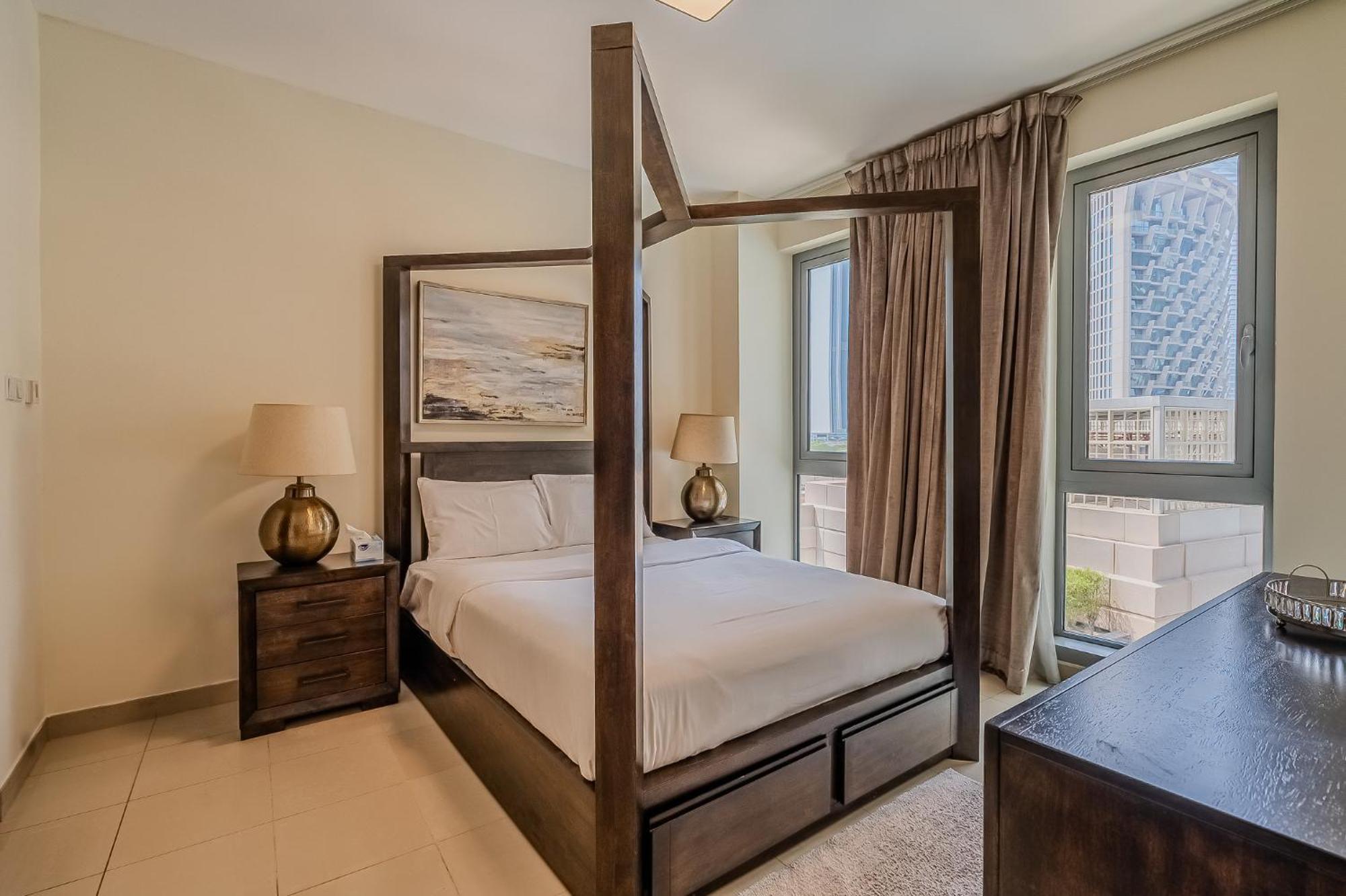 Spacious 1bdr I Standpoint Tower I Downtown Dubai
