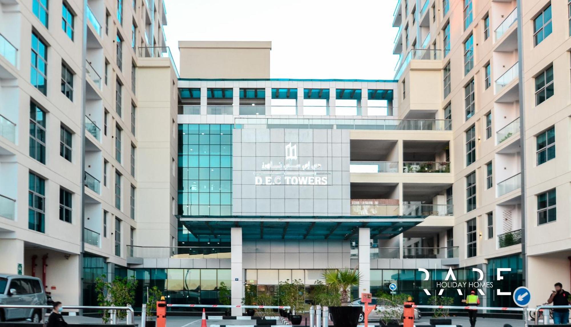 Rare Homes - Near Bluewaters Island - Dec Tower 1 - Marina - R2008 Apartment *