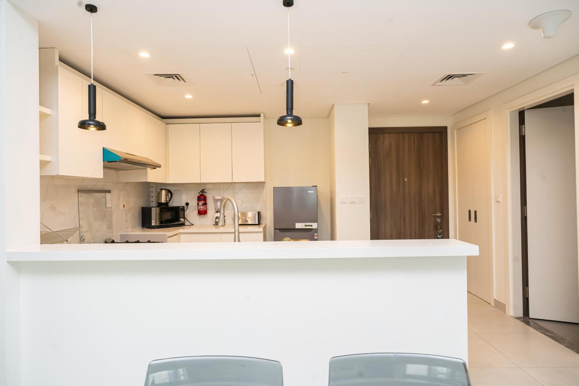 Escape24 Luxury 2br 1 East Tower Zabeel Opposite Zabeel Park Gate Apartment *