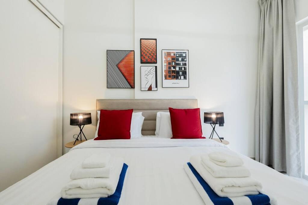 Luxury At Socio Hills, 2 Beds, Sleeps 4 Dubai