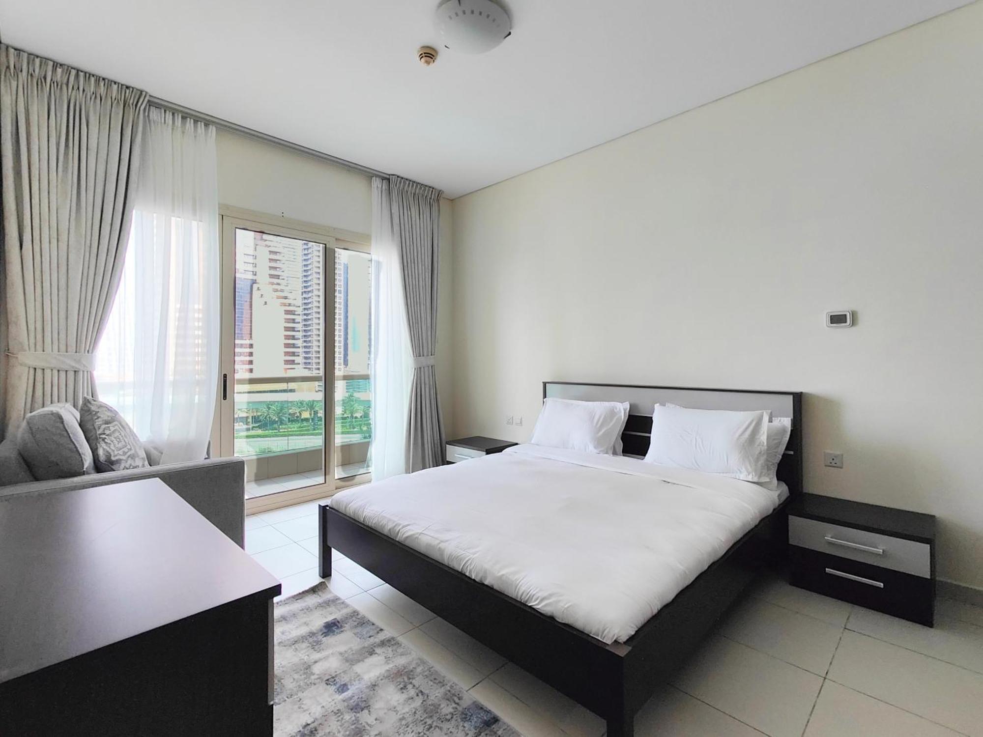One Bedroom At Royal Oceanic Jbr By Al Sarya
