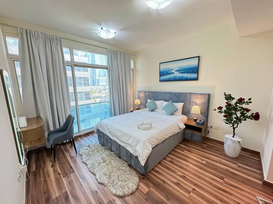 Stylish 1 Bedroom In Marina Apartment *