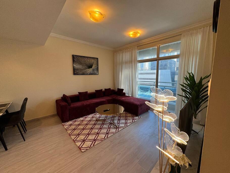 Stylish 1 Bedroom In Marina Apartment *