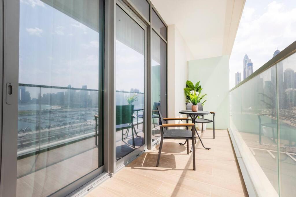 Cozy 1br At Marina Vista Offering Marina&sea Views 1204 Dubai