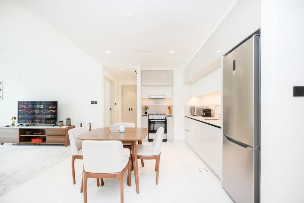 Cozy 1br At Marina Vista Offering Marina&sea Views 1204 Apartment Dubai