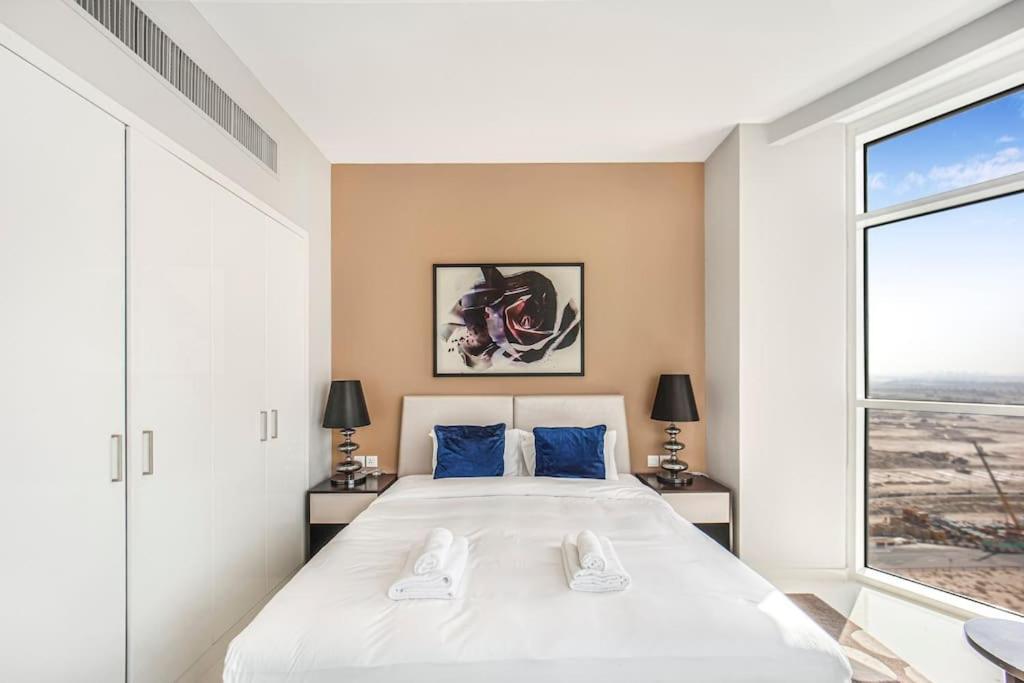 Apartment Tranquil With Golf View Dubai
