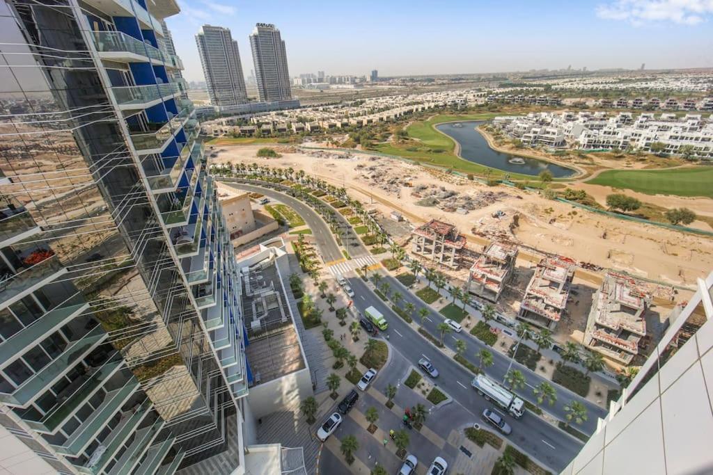Apartment Tranquil With Golf View Dubai