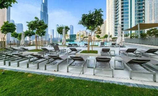 Burj Khalifa View Lux 3 Bedroom By Tanami Homes Apartment