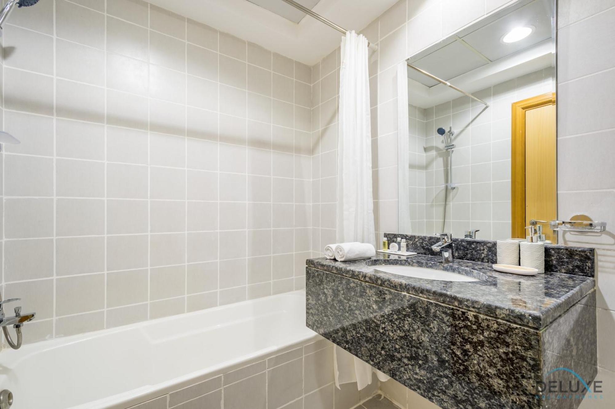 Captivating 1br In Mayfair Tower, Business Bay By Deluxe Homes Apartment Dubai