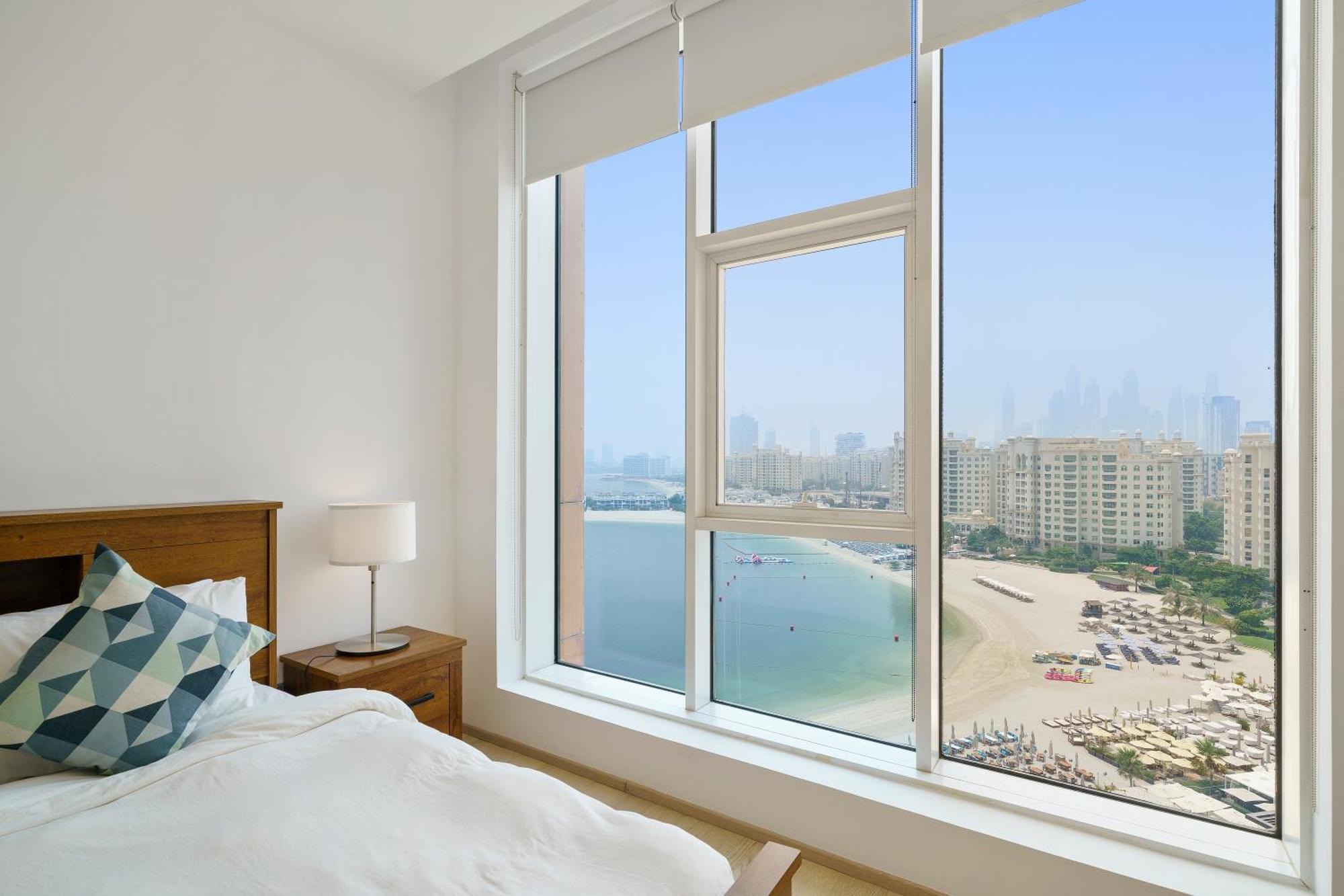 Stellar 2br On Palm Jumeirah - And Pool Access Apartment Dubai