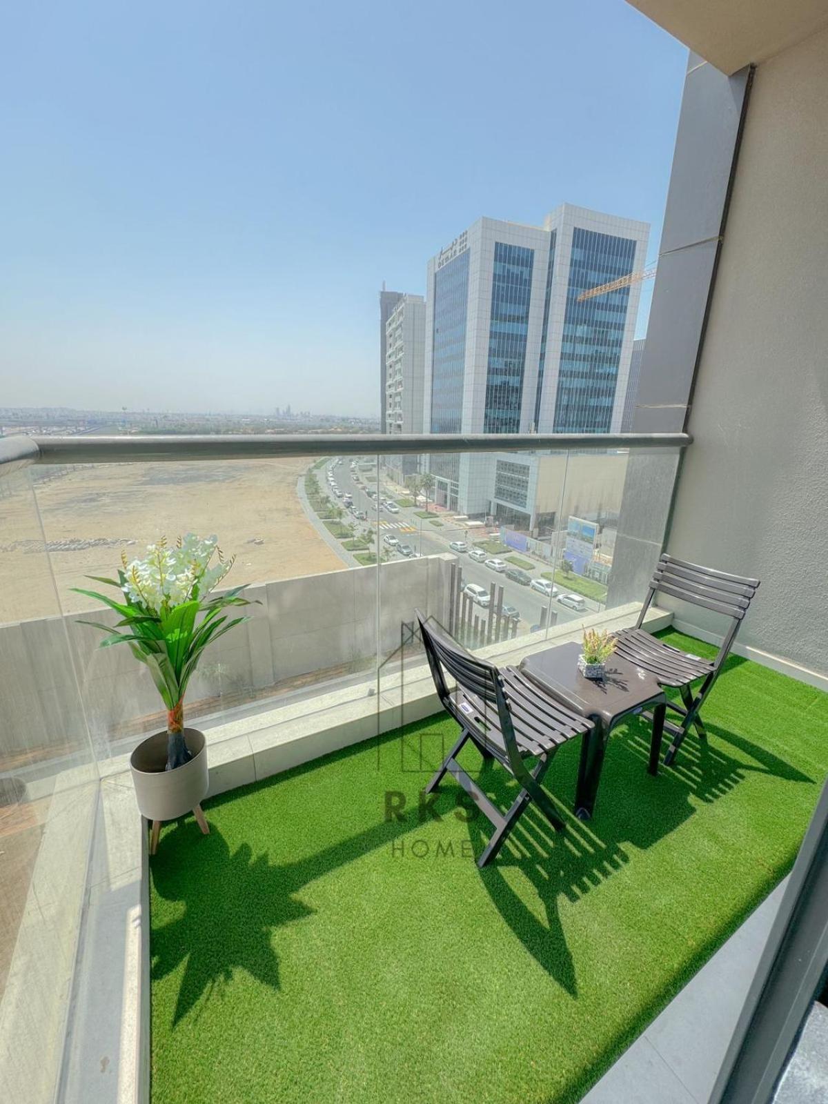 With Private Downtown Business Bay-oval Tower Hostel Dubai