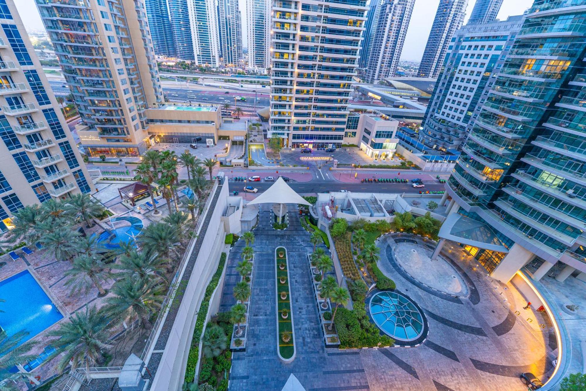 Avant Marina 2br With Amazing Views Apartment