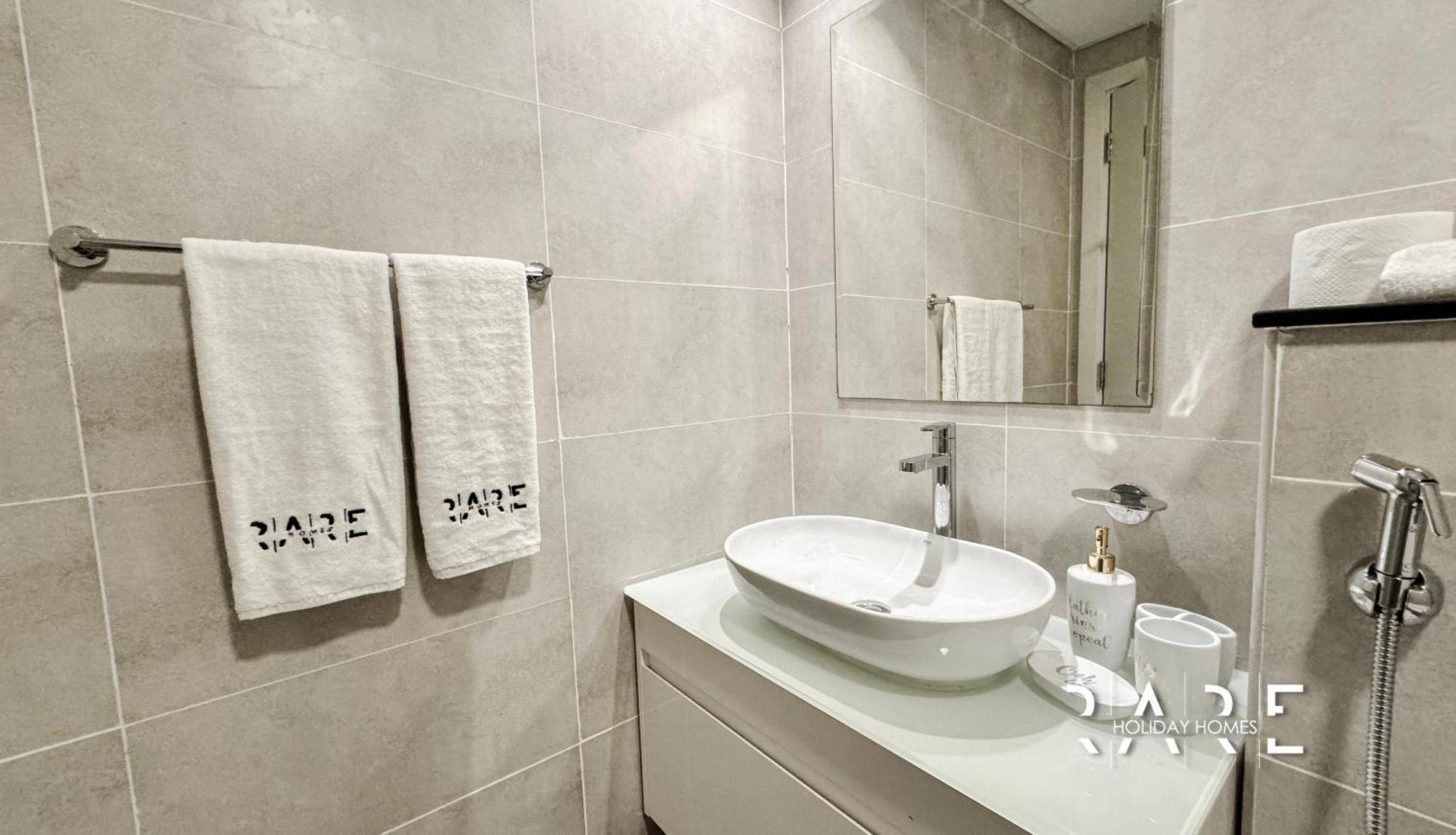 Apartment Rare Homes - Carson Tower B - Damac Hills - R3308 *