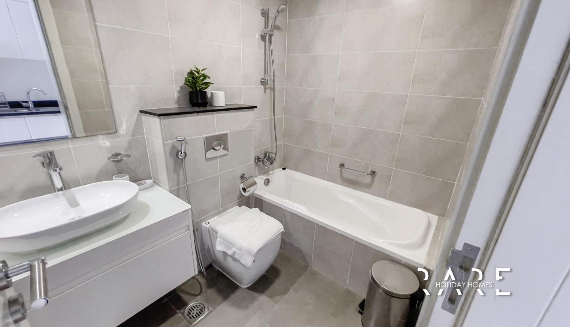 Apartment Rare Homes - Carson Tower B - Damac Hills - R3308 *
