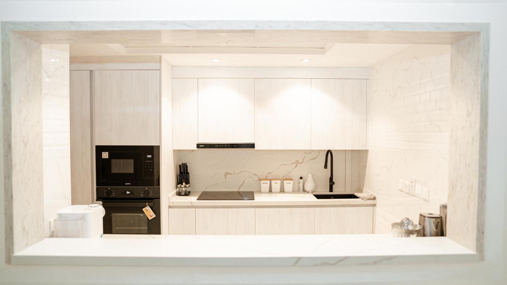 Apartment 2bdr Luxury In Palm Dubai
