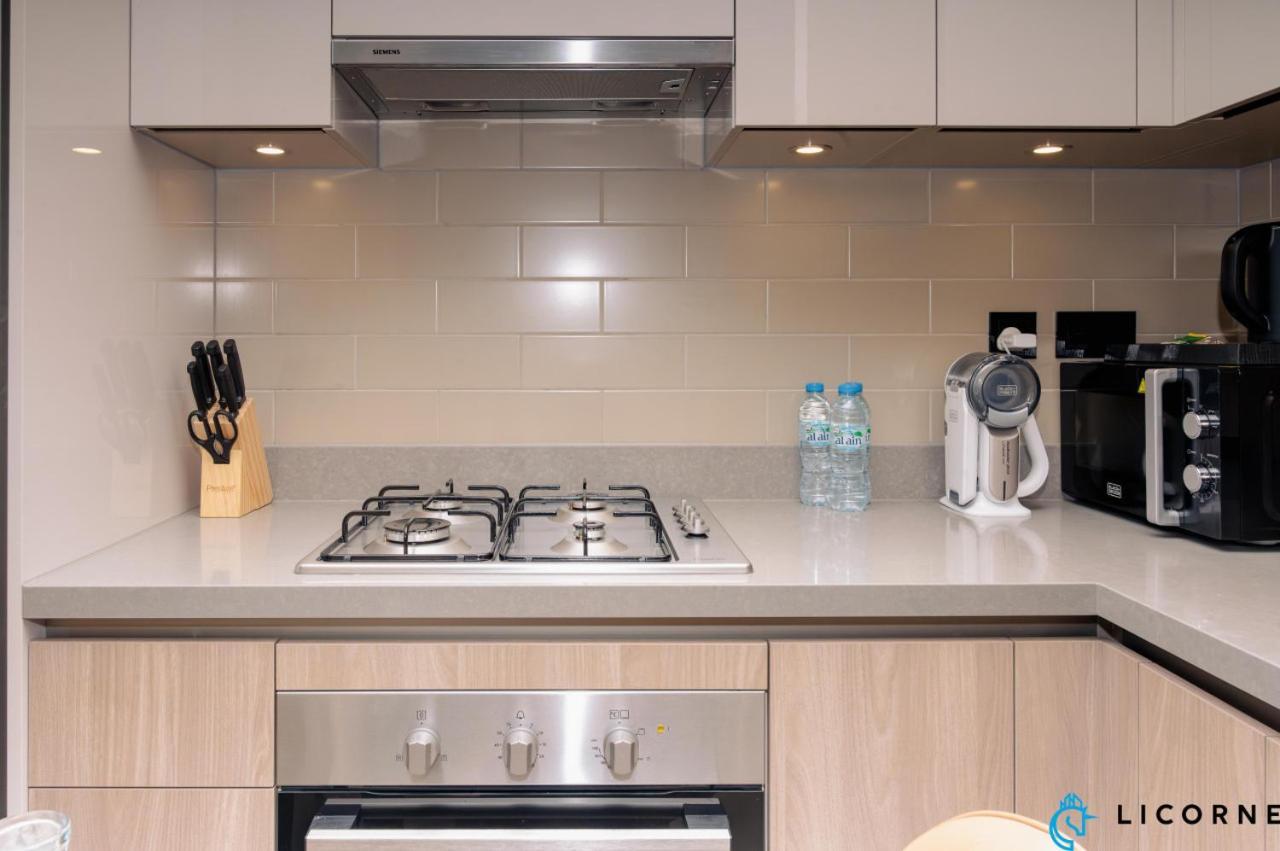 Apartment Luxury One Br In Sobha Hartland Dubai