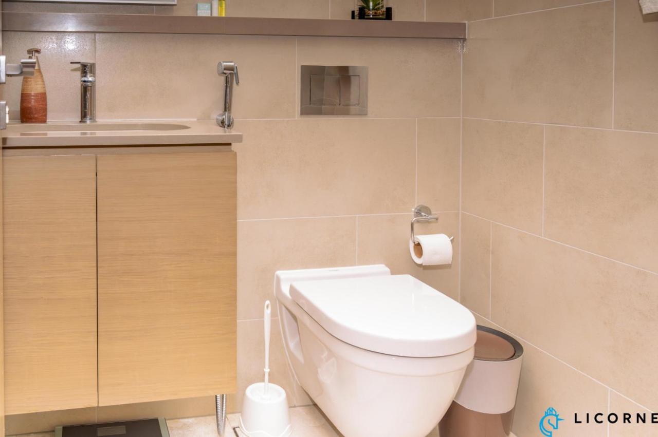 Apartment Luxury One Br In Sobha Hartland