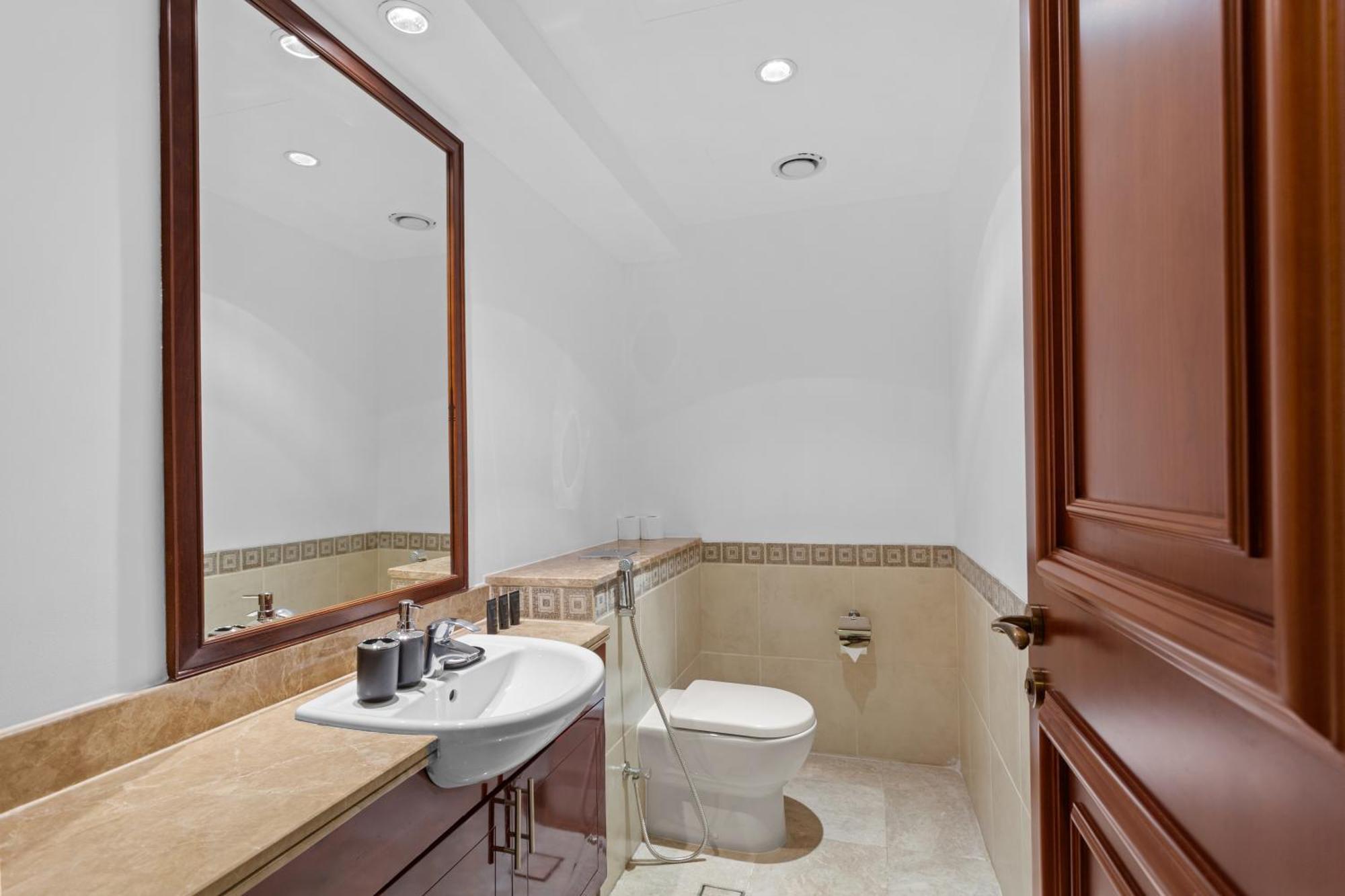 Apartment Fairmont North - Unit 209 Removed Dubai