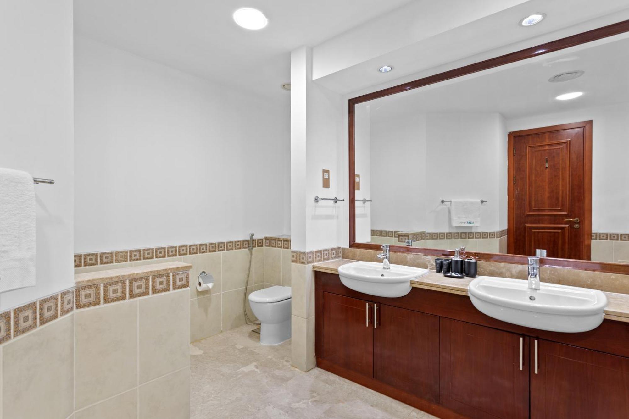 Fairmont North - Unit 209 Removed * Dubai