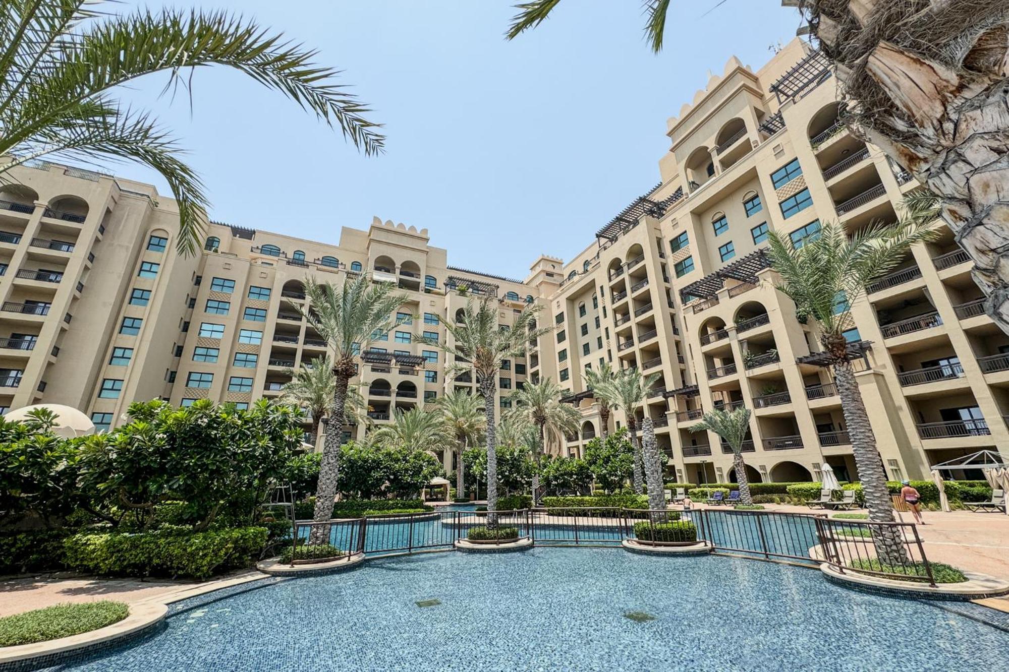 Apartment Fairmont North - Unit 209 Removed Dubai